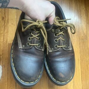 DR. MARTEN 8053 ARC CRAZY HORSE PLATFORM size  8 womens